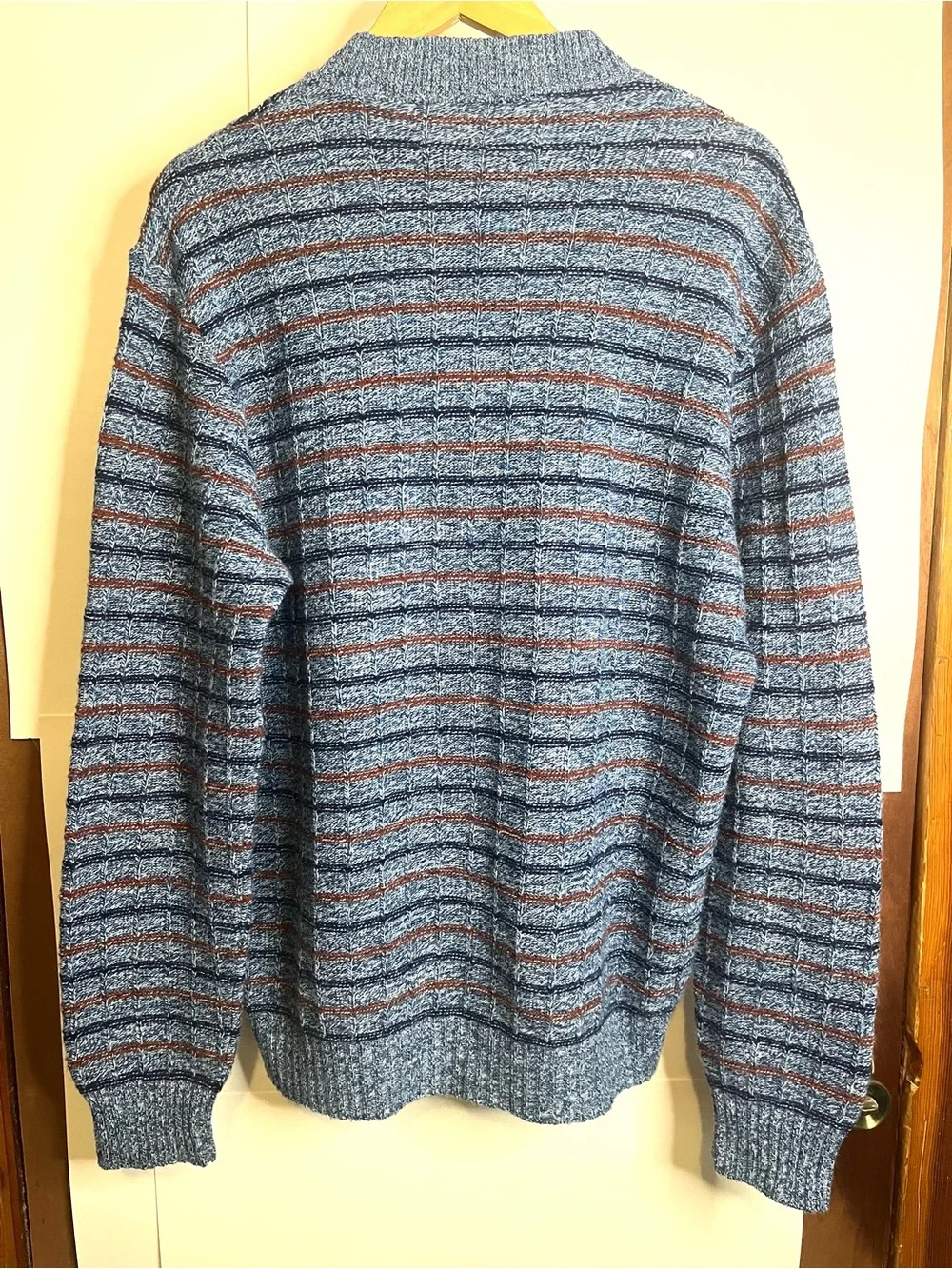 Vintage Redwood Men's Lightweight Blue & Red Striped Crewneck Sweater